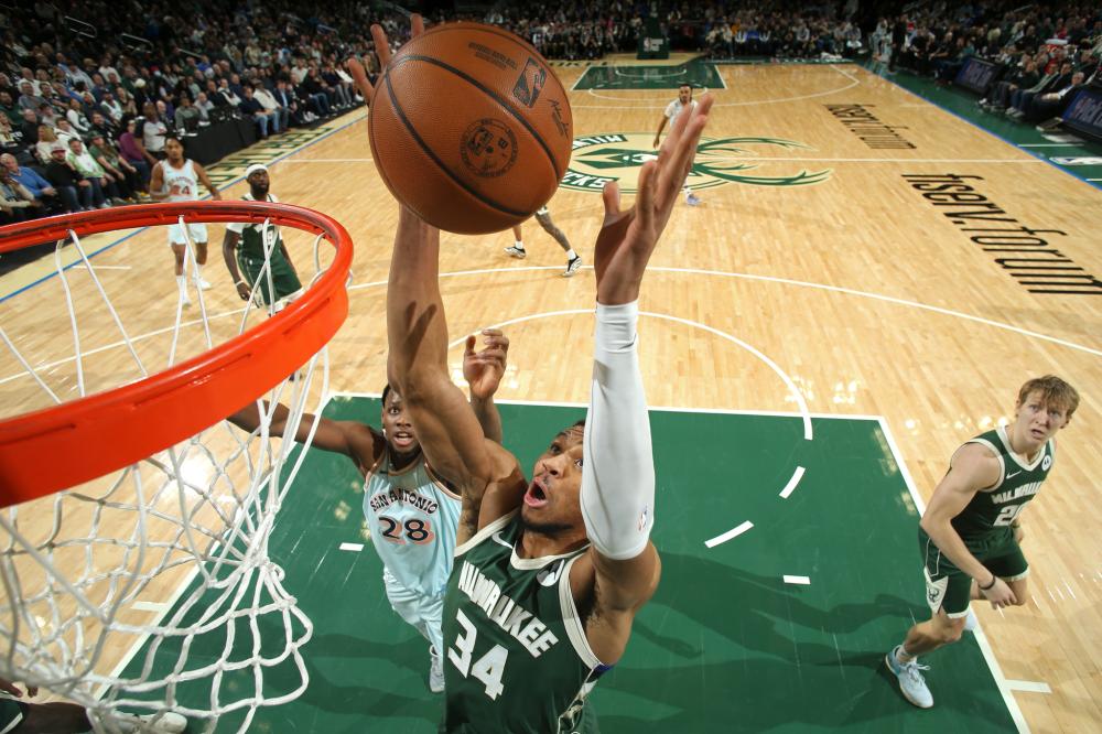 名跌出前八 名跌出前八