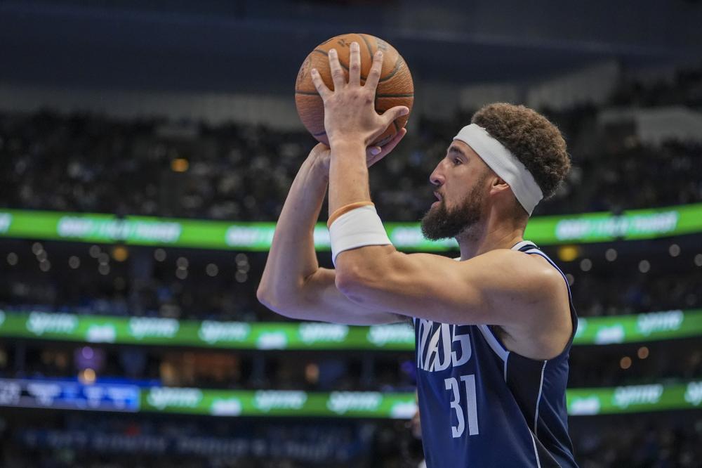 凭借敏锐的 凭借敏锐的